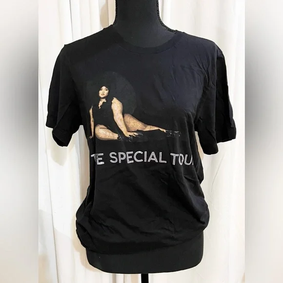 Lizzo 2022 The Special Tour T-shirt Purchased-in Houston TX Lizzo Home Town M - Picture 1 of 4
